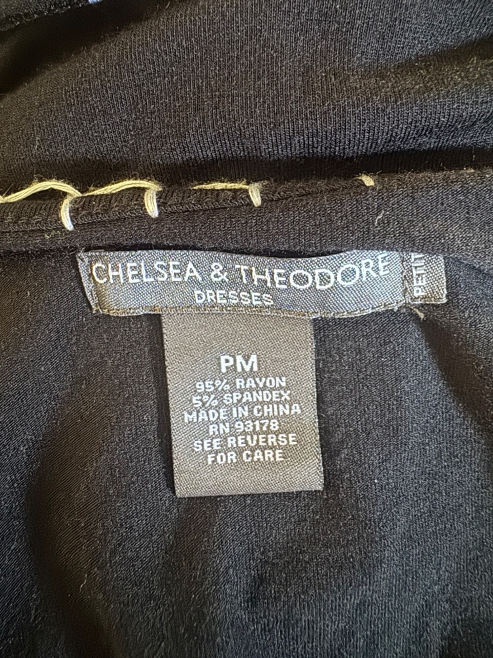 Chelsea & Theodore embroidered Black/White knit dress Size Medium Petite - Picture 9 of 9